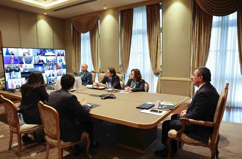 Yılmaz: Diplomatik Çabaları Desteklemeye Devam Edeceğiz