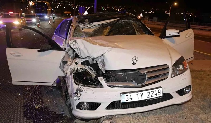 Aday sürücü alkollü araç kullandı, tıra çarptı: Ehliyeti daimi iptal
