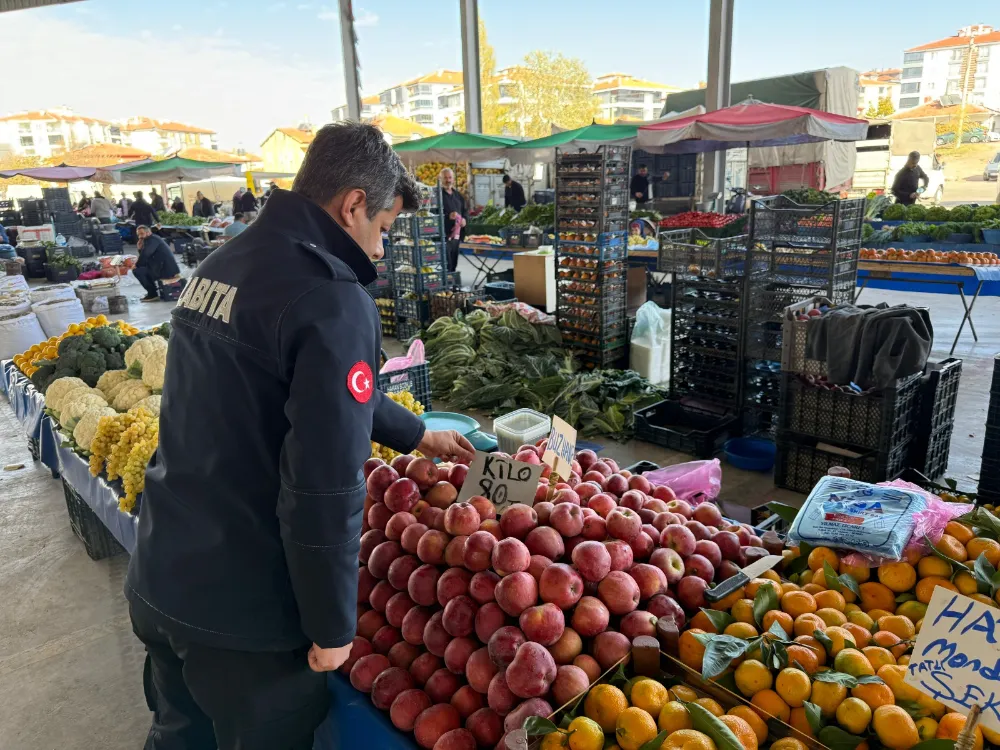 Zabıta Ekiplerinden Semt Pazarlarında Sıkı Denetim
