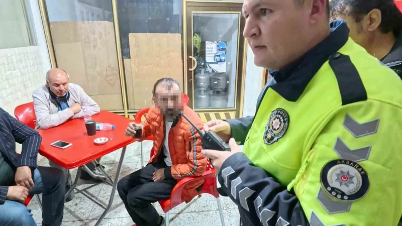Yasal sınırın 8 katı alkolle kaza yaptı, kahvede çay içti