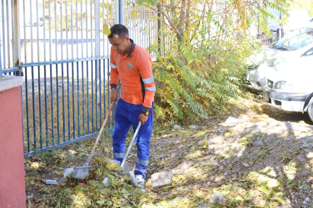 Aksaray Belediyesi’nden Sanayi Mahallesi’nde Temizlik Seferberliği