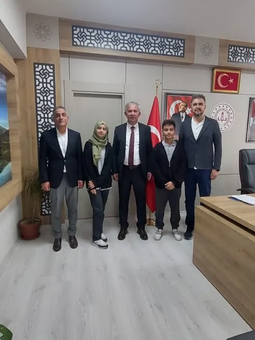 Mustafa Yazıcı Ortaokulu Öğrencilerinden İl Müdürüne Anlamlı Ziyaret