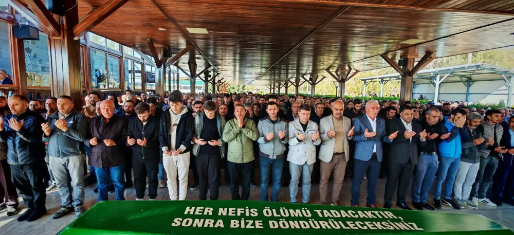 Başkan Dinçer, Somuncu Baba Külliyesi’ndeki Cenaze Törenine Katıldı