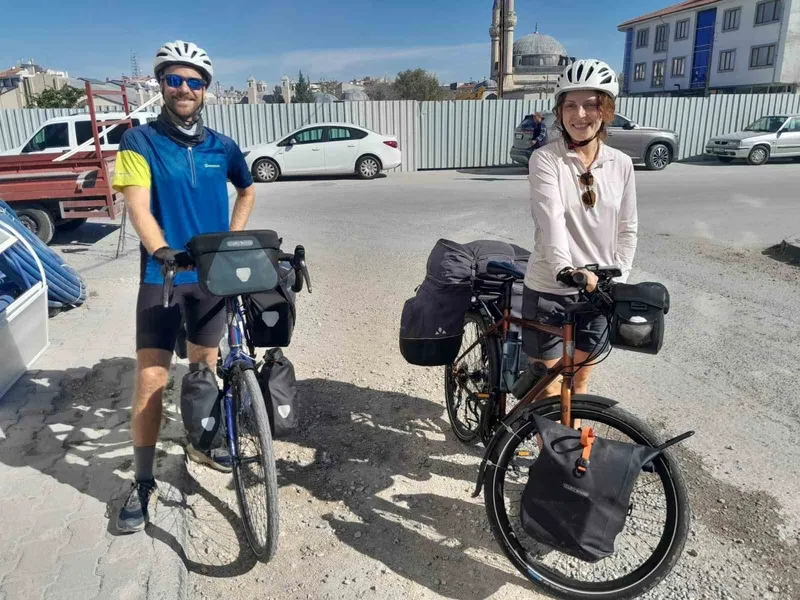 Alman Çiftin Bisikletle 10 Ülkeyi Geçerek Konya