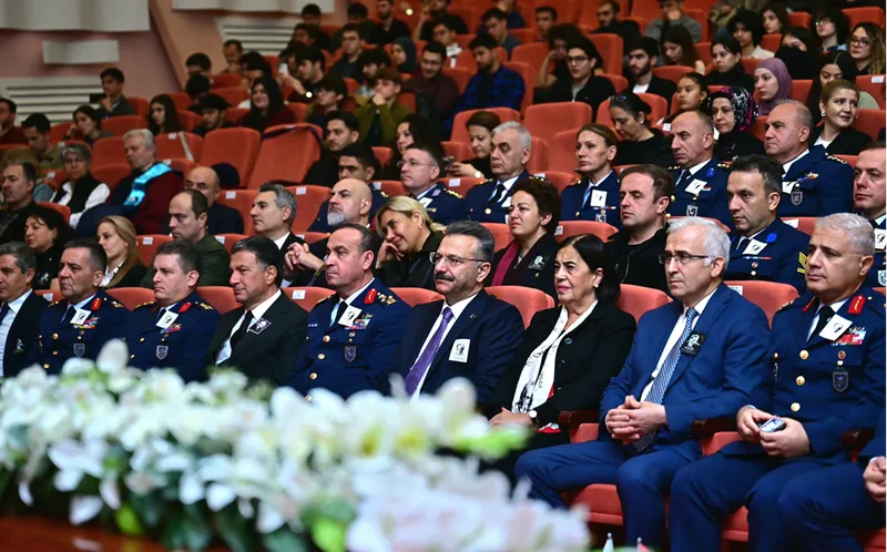 Eskişehir Valisi Aksoy, Atatürk