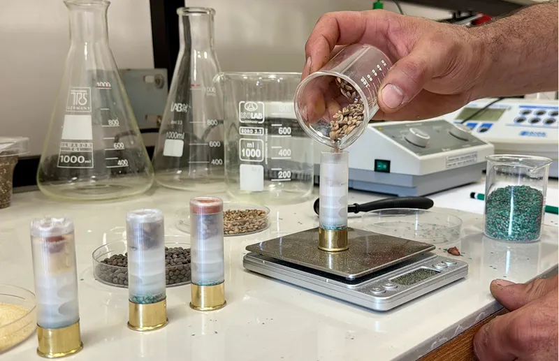 Tohum Ekim Fişeği ile Zorlu Araziler Yeşeriyor