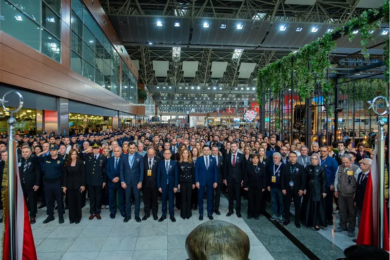 Atatürk, Sabiha Gökçen Havalimanı