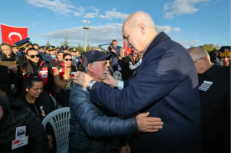 Şehit Askerler İçin Ankara