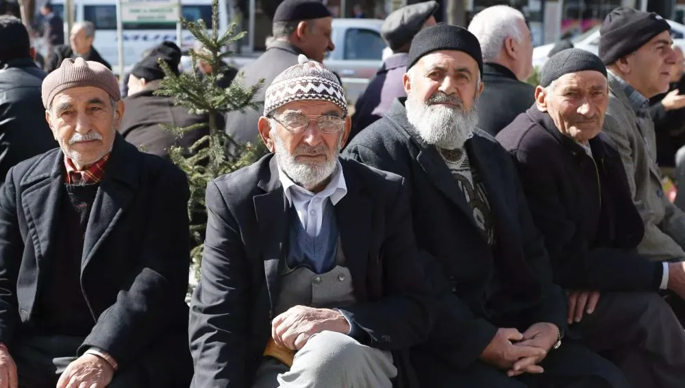 Emeklilerden Duygusal Serzeniş: Eski Günleri Özlüyoruz
