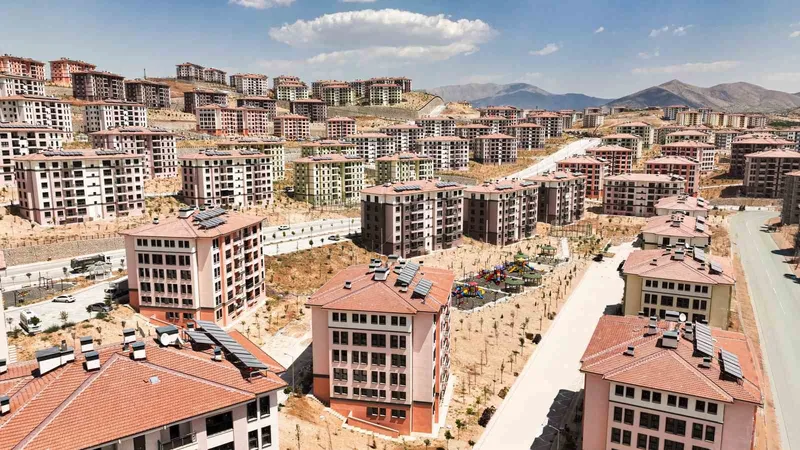 Deprem Bölgesinde 350 Bin Konut Teslim Edildi