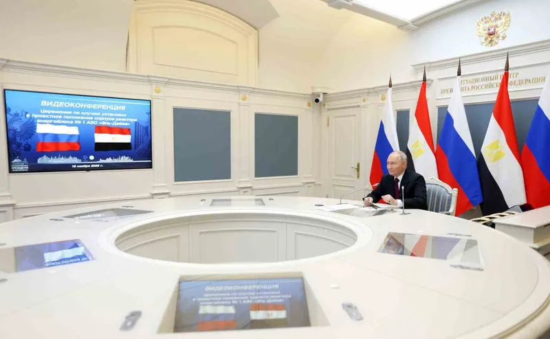 Putin ve es-Sisi El-Dabaa Nükleer Santrali töreninde