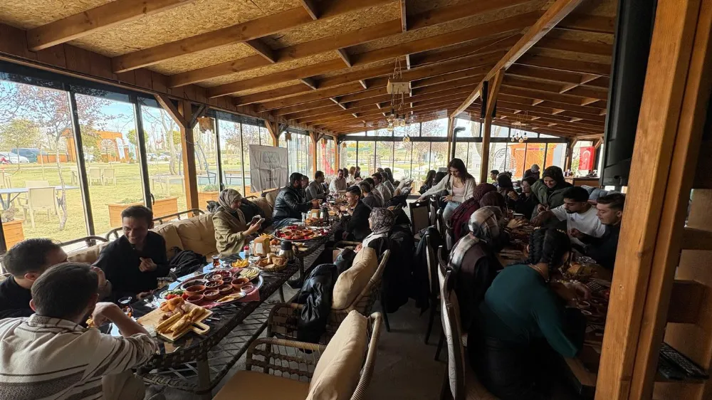 AK Gençlik Aksaray’dan Atlantia At Çiftliği’nde Birlik ve Kaynaşma Etkinliği