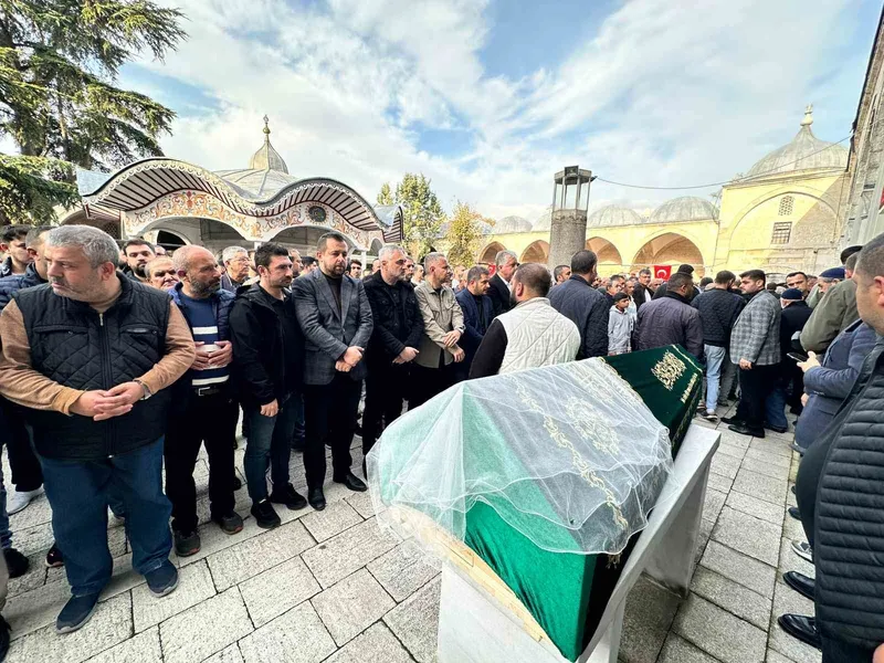 Rümeysa Sanpur duvağıyla son yolculuğuna uğurlandı