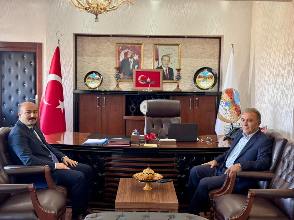 Güzelyurt Belediye Başkanı’ndan Kaymakam Arat’a Hayırlı Olsun Ziyareti