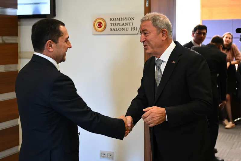 TBMM Milli Savunma Komisyonu Başkanı Akar, Gürcistan Parlamentosu heyetiyle görüştü