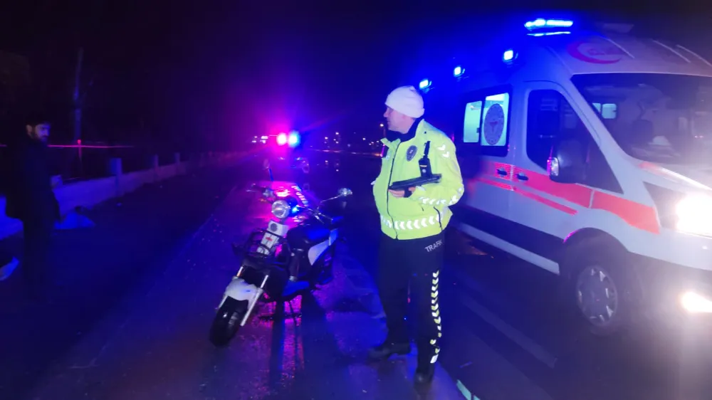 Aksaray’da Elektrikli Bisiklet Kazası: Genç Sürücü Hastaneye Kaldırıldı