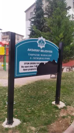 KENDİNİ BİLMEZLER PARKLARA ZARAR VERİYOR