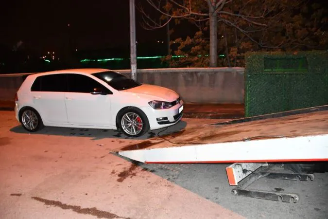 Kısıtlamaya Uymayan Sürücüler Araçları Bırakıp Kaçtılar