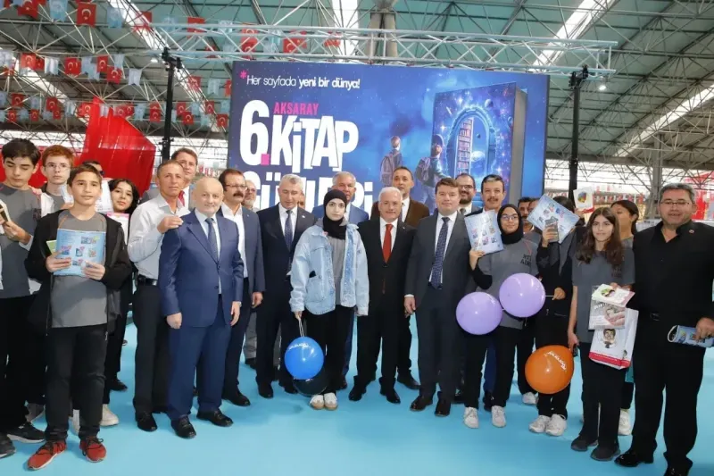 6. Kitap Günlerini 250 Bin Vatandaş Ziyaret Etti