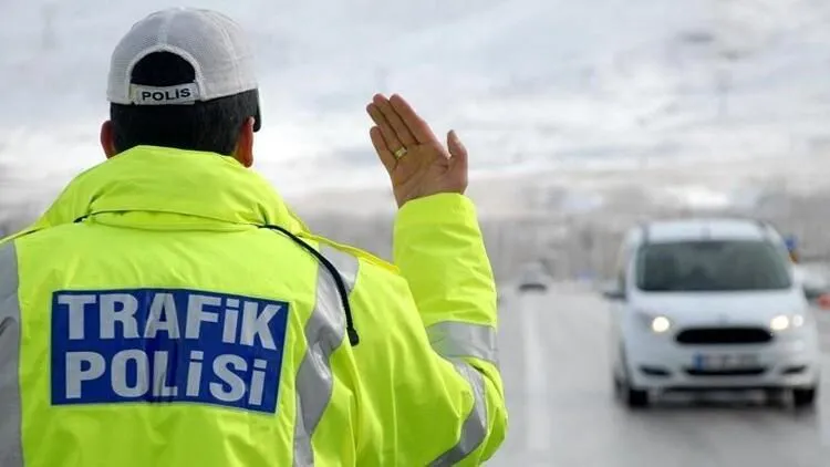 Trafikte Makas Atan Sürücülere Ağır Cezalar Geliyor