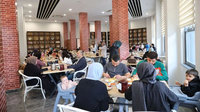 Kalanlar Millet Bahçesi’nde Açık Büfe Kahvaltı Hizmeti Başladı