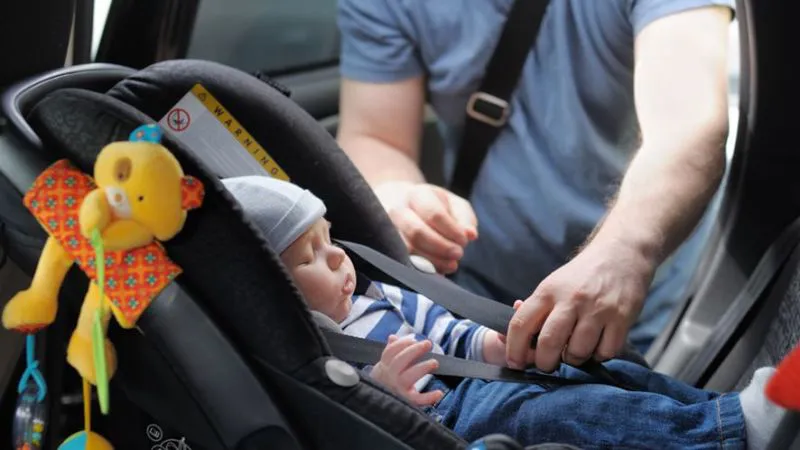 Yenidoğanlar İçin Yeni Güvence: Bebek Koltuğu ve Eğitim Şartı Geliyor