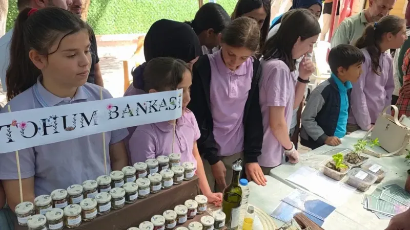 Eskil İlçesinde Öğrencilerden Geleceğe Işık Tutan Projeler