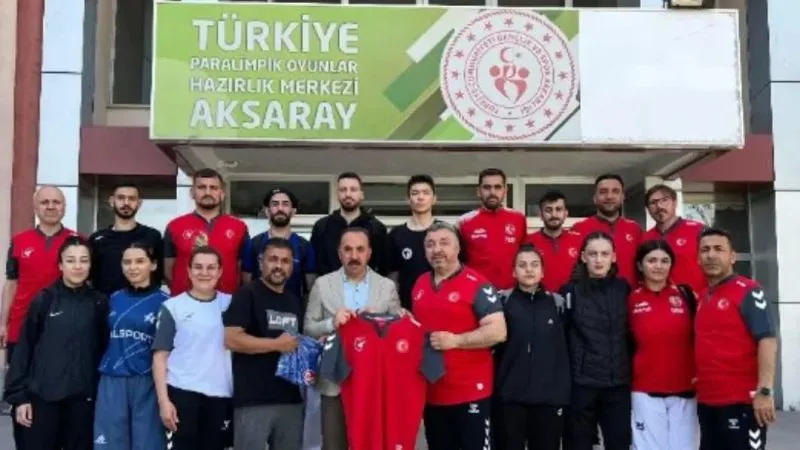 İşitme Engelliler Taekwondo Milli Takımı’na Aksaray’dan Moral Desteği