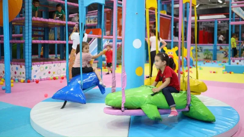 Minik Kalplerin Neşesi Aksaray Çocuk Eğlence Merkezi’nde Buluşuyor