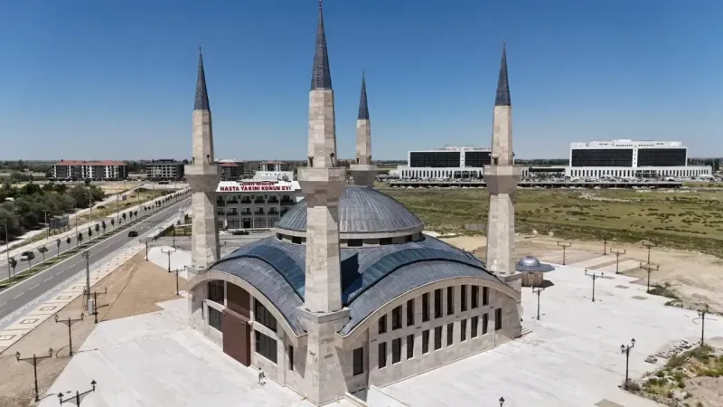 Aksaray’da Yeni Külliye ve Yol Düzenlemeleriyle Modern Bir Yaşam Alanı Oluşuyor