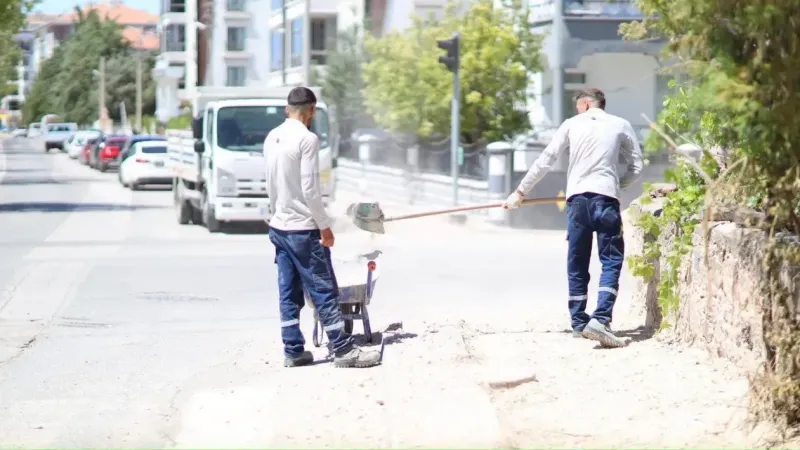Aksaray Belediyesi’nden Nakkaş Mahallesi’nde Kaldırım Atağı