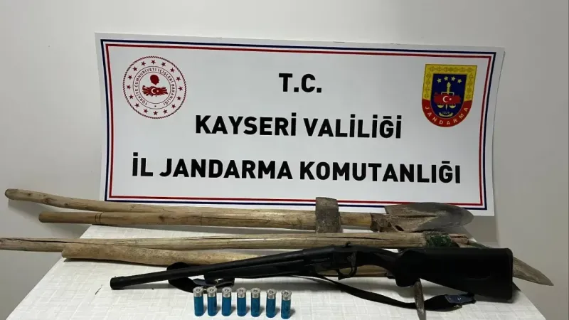 Kaçak Kazıya Jandarma Baskını: 2 Kişi Suçüstü Yakalandı