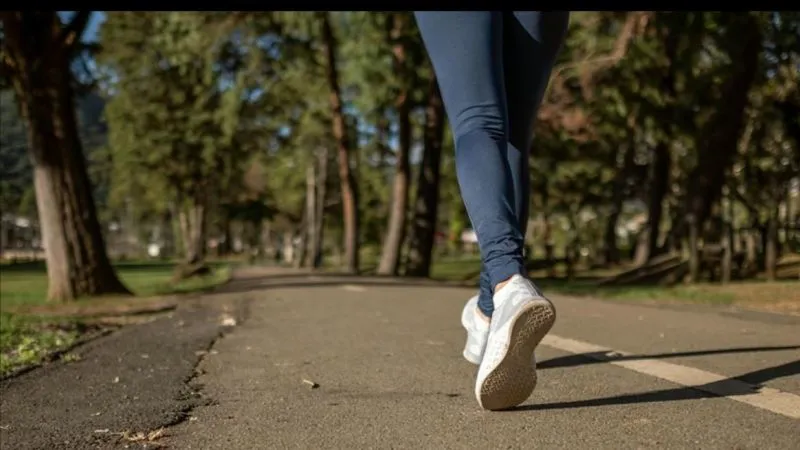 Günde 7 Bin Adım Atmak, Demans ve Ölüm Riskini Ciddi Oranda Azaltıyor