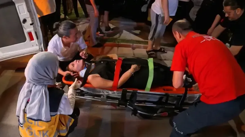 Aksaray’da Kavşakta Kaza: 2 Otomobil Çarpıştı, 1 Kişi Yaralandı