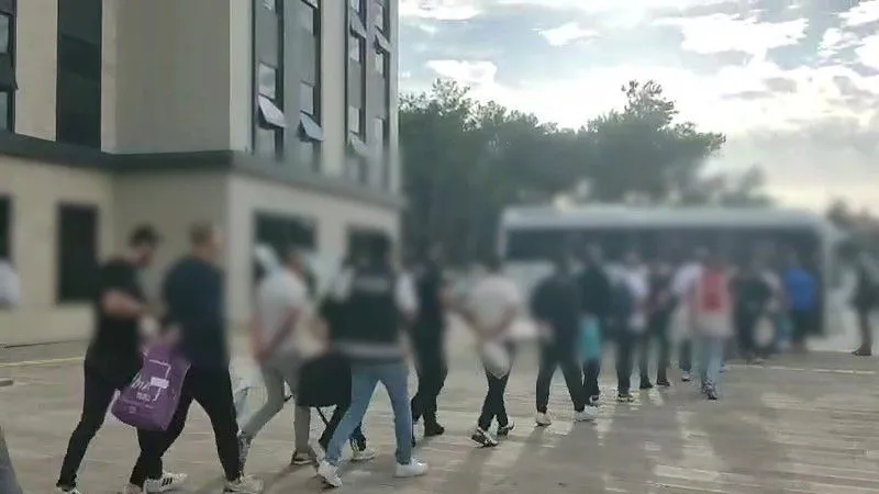 Çanakkale’de Suç Örgütüne Darbe: 8 Kişi Tutuklandı