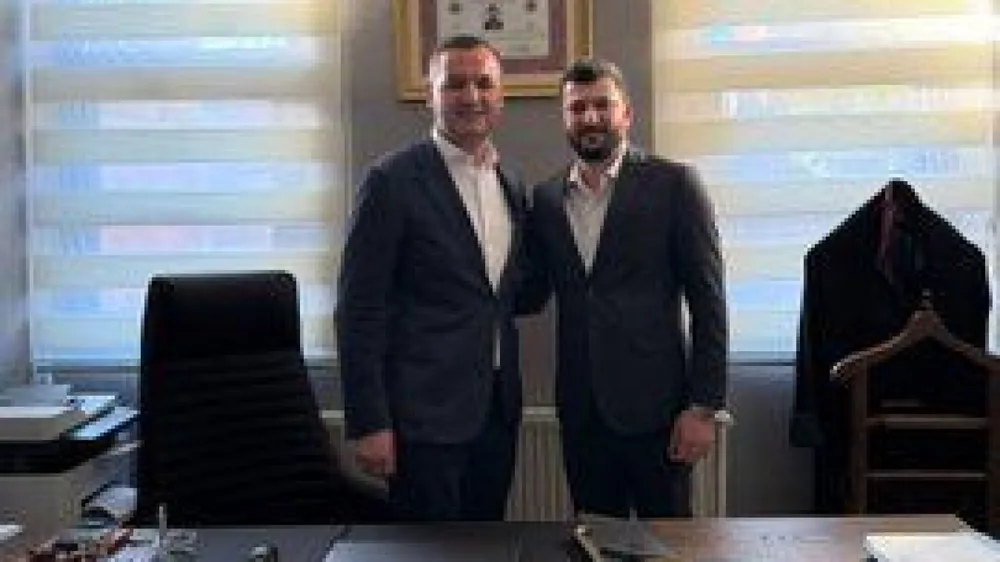 Genç Avukata Anlamlı Destek