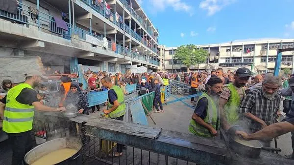 Gazze’de Umut Olmaya Devam: İHH Aksaray’dan Sıcak Yemek Desteği