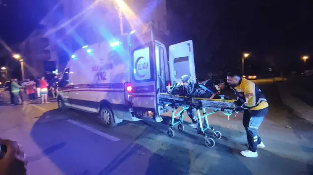 Aksaray’da Feci Kaza: Otomobil Yayaya Çarpıp Kaçtı