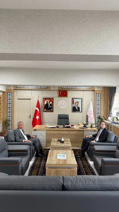 Eğitimde İş Birliği Mesajı: Mahkeme Başkanı ile Müdür Alpaslan Buluştu