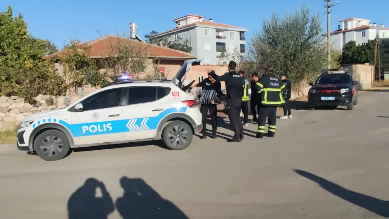 Aksaray’da İntihar Girişimi: Polis ve Arkadaşı Genç Genci Kurtardı