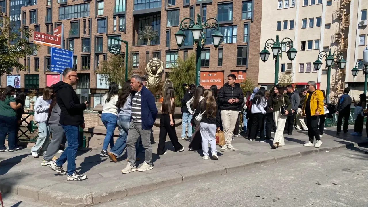 Soğuyan Havaya Rağmen Eskişehir’e İlgi Sürüyor