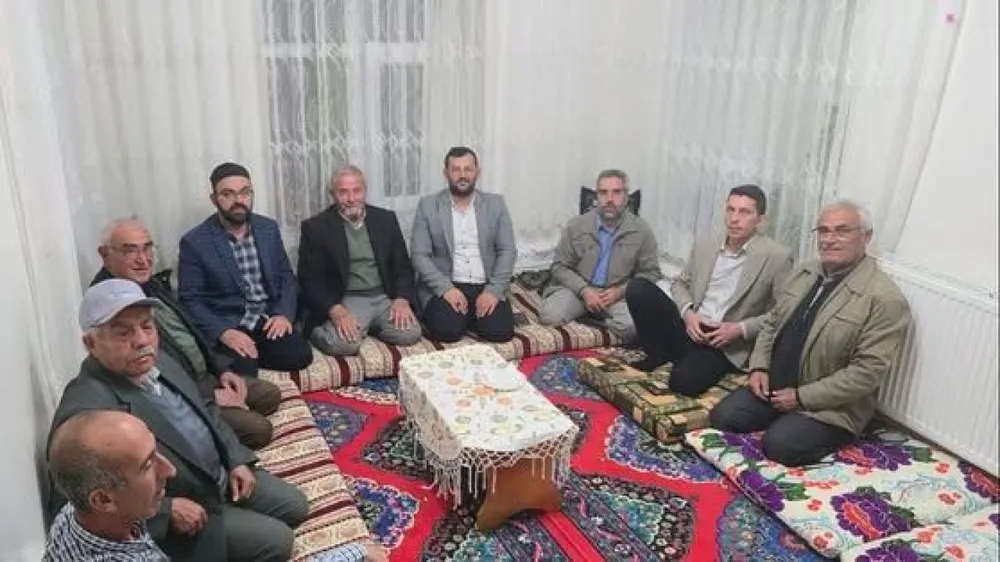 Sultanhanı’nda Cuma Gecesi Manevi Buluşma: Camilerde Kalpler Birleşti