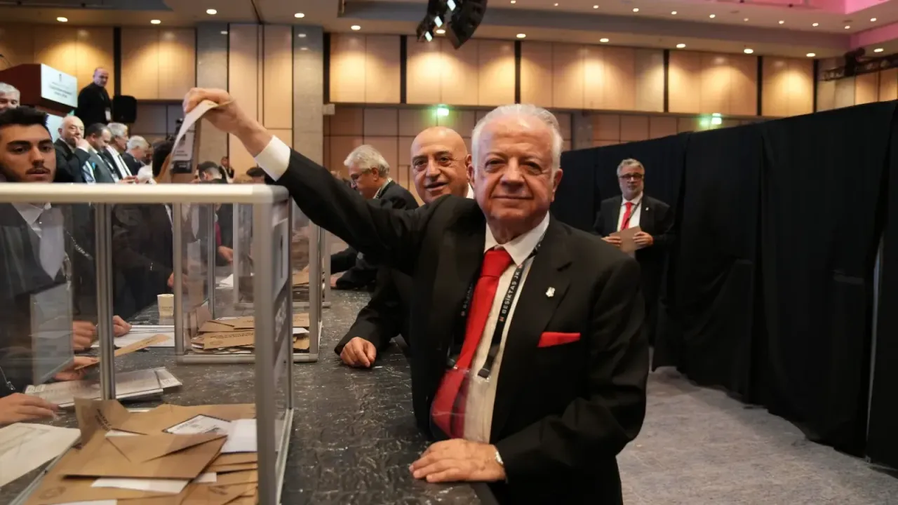 Beşiktaş’ta Divan Kurulu Başkanlık Seçimi: Adaylar ve Eski Başkanlar Oy Kullandı