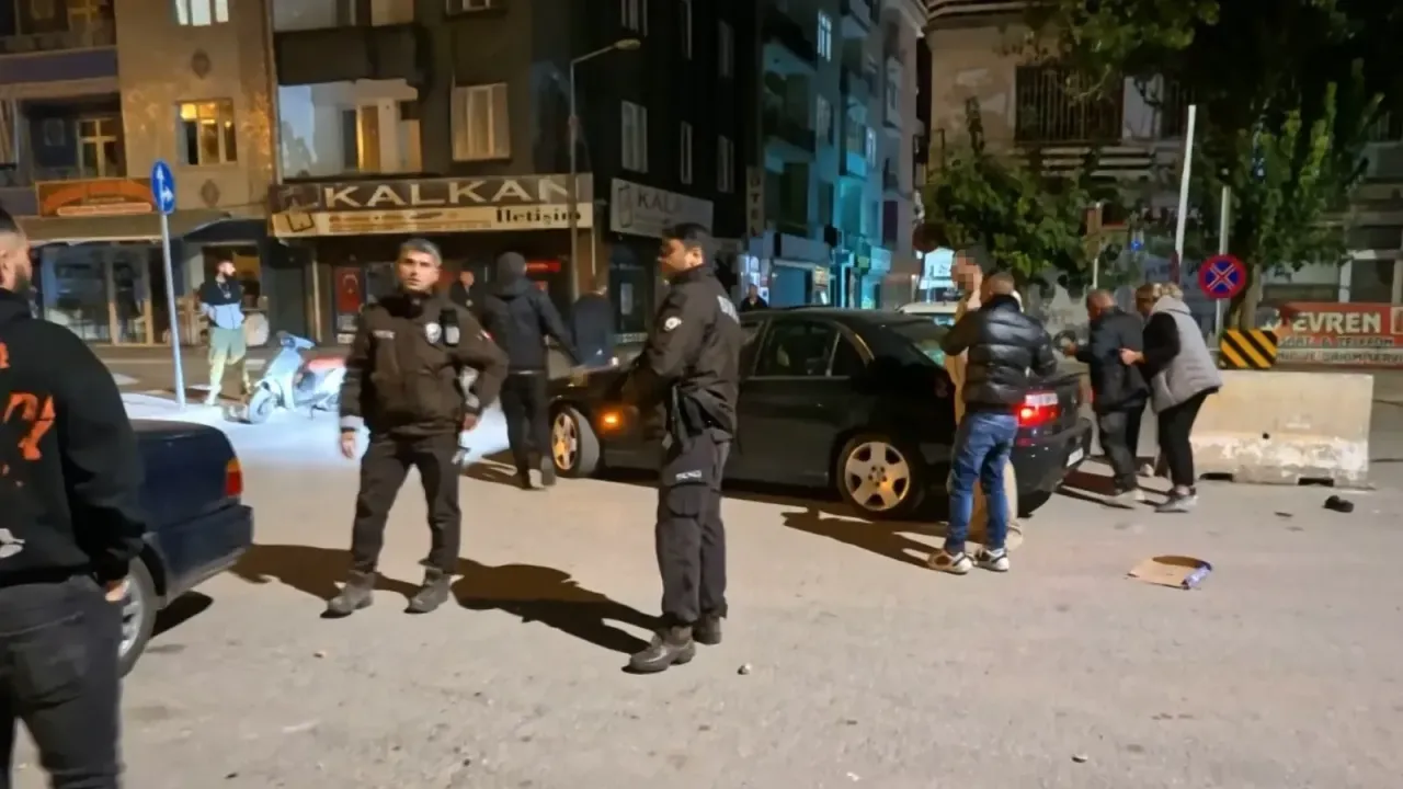 Aksaray’da Tükürük Tartışması Kavgaya Dönüştü: 5 Gözaltı, 1 Yaralı