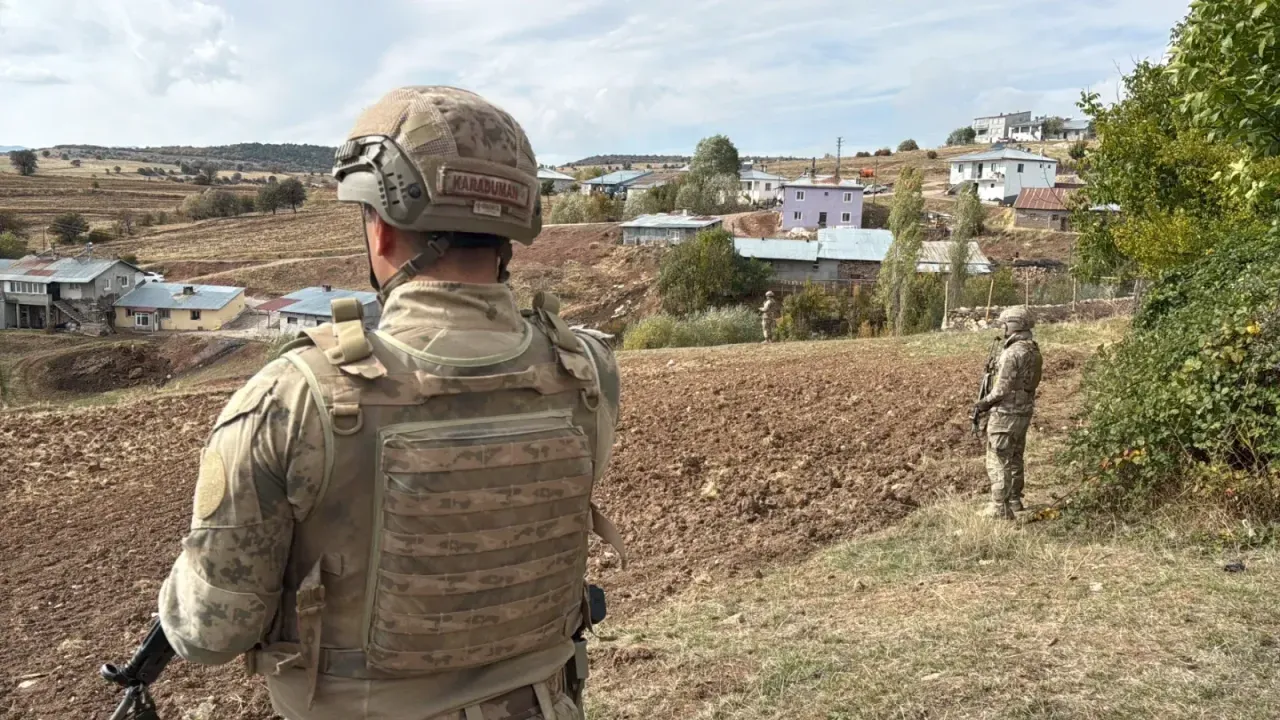 Sivas’ta Arazi Anlaşmazlığı Cinayetle Sonuçlandı: Firari Zanlı Yaralı Yakalandı